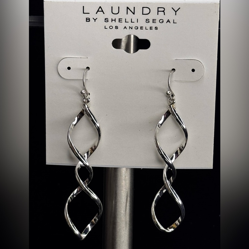 Laundry by Shelli Segal Silver Geometric Dangle Earrings - NWT 2.5 inch approx